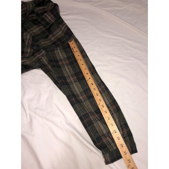 POL Plaid Button Up Jacket Size M Frayed Distressed Hem Green Flannel Pockets - Picture 8 of 10